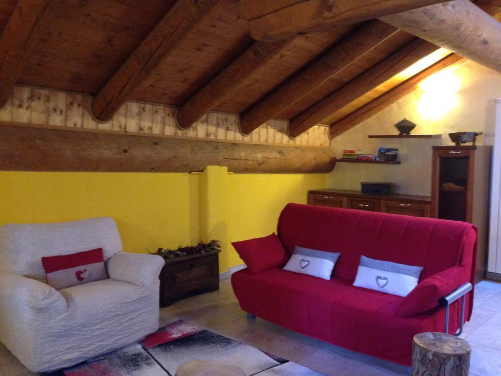 Challand Saint Victor Maison Des Challant מראה חיצוני תמונה